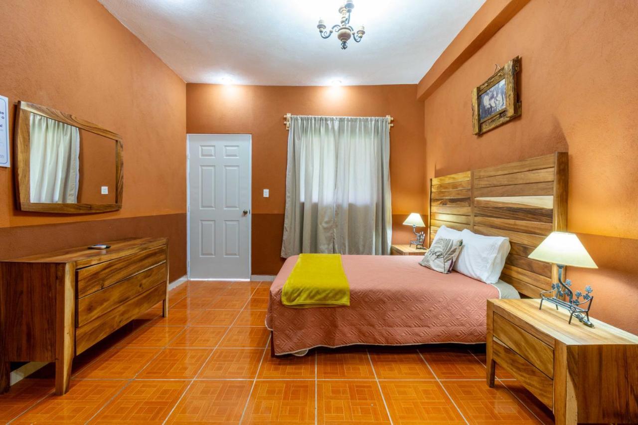 Hosteria Casa Marquez León Eksteriør billede