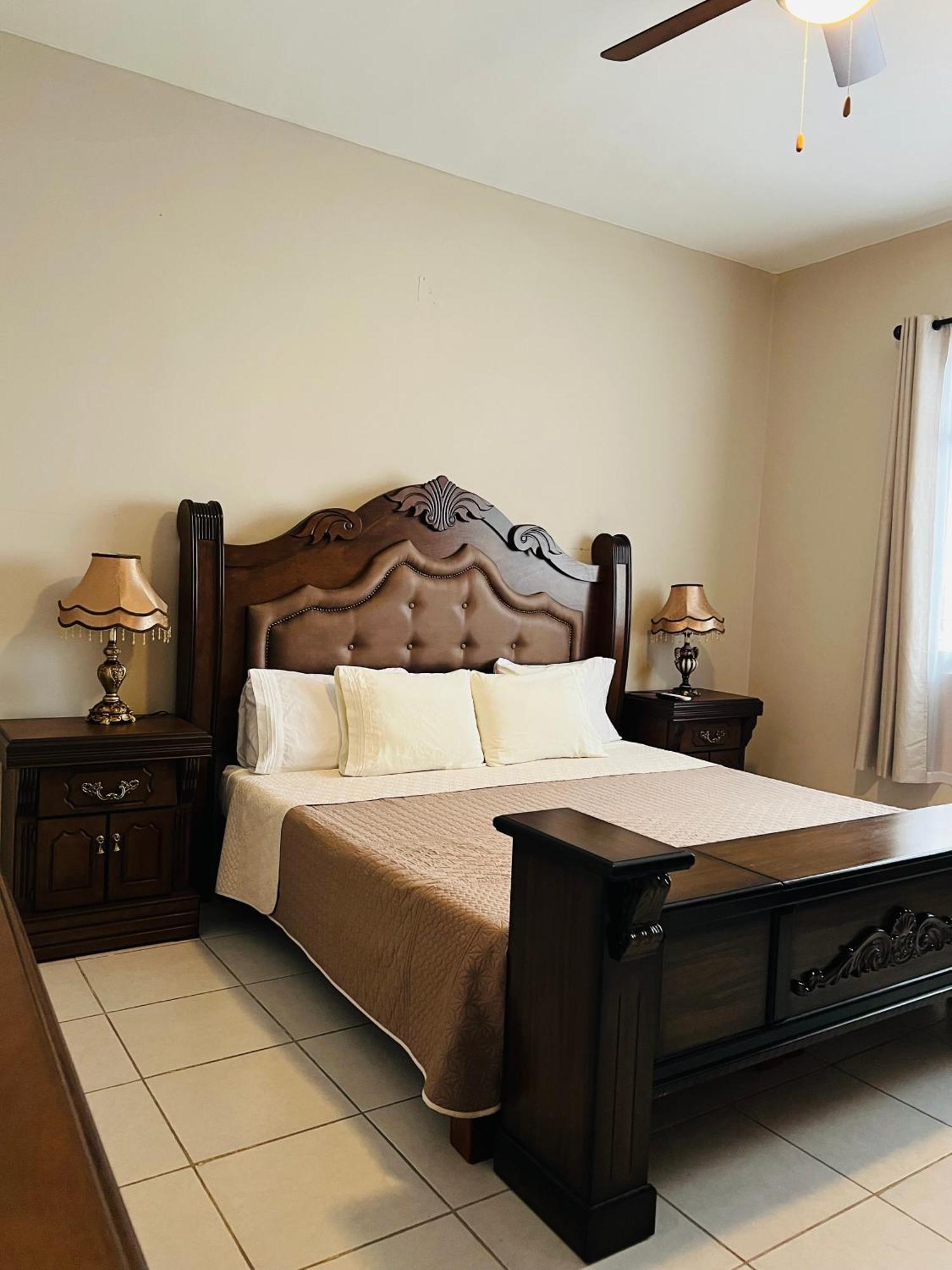 Hosteria Casa Marquez León Eksteriør billede