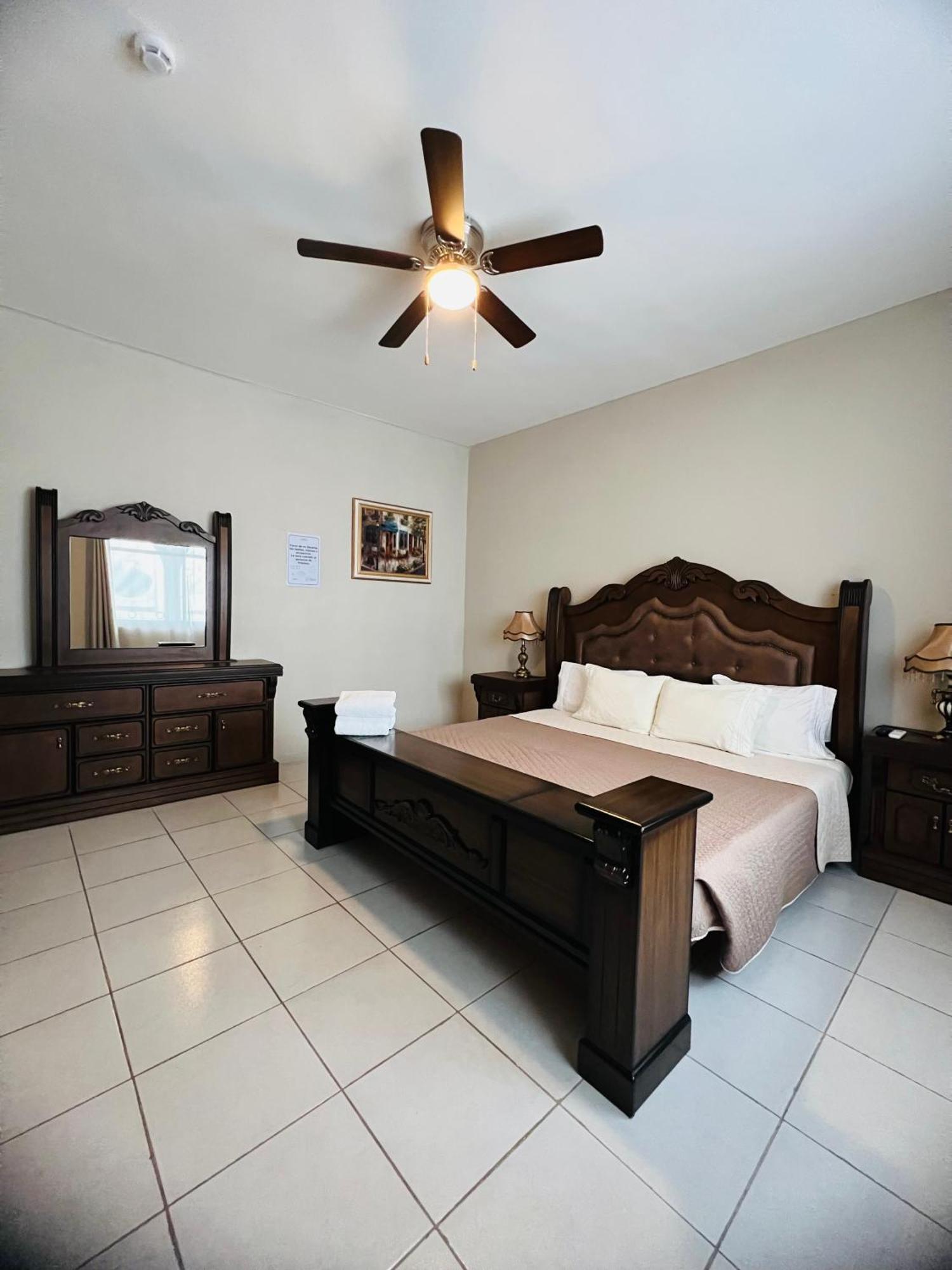 Hosteria Casa Marquez León Eksteriør billede